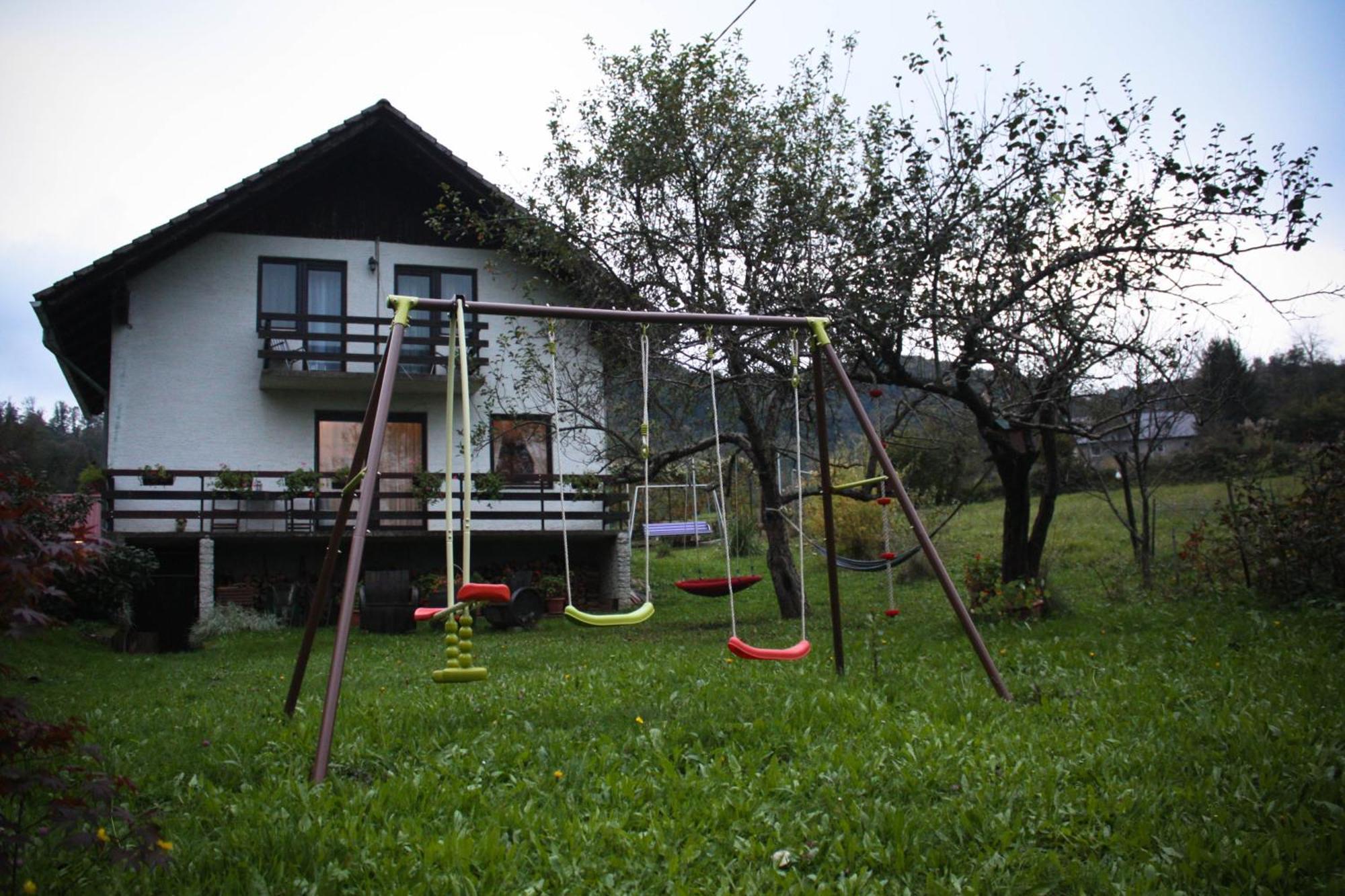 Holiday House On The Riverside Ogulin Exterior foto